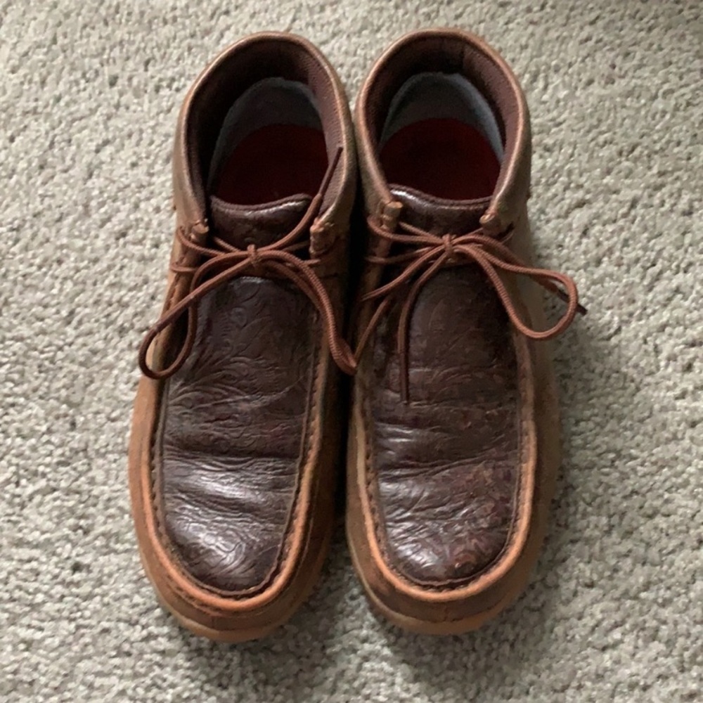 Women’s twisted X mocs